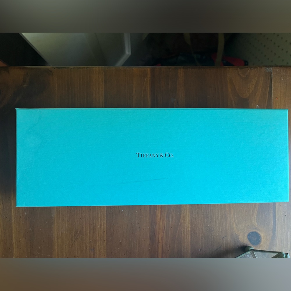 Tiffany box - original and authentic - great giftbox for holidays